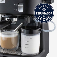 Cafetera para espresso y cappuccino